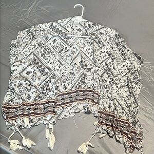 Bohemian Black and White Patterned Kimono